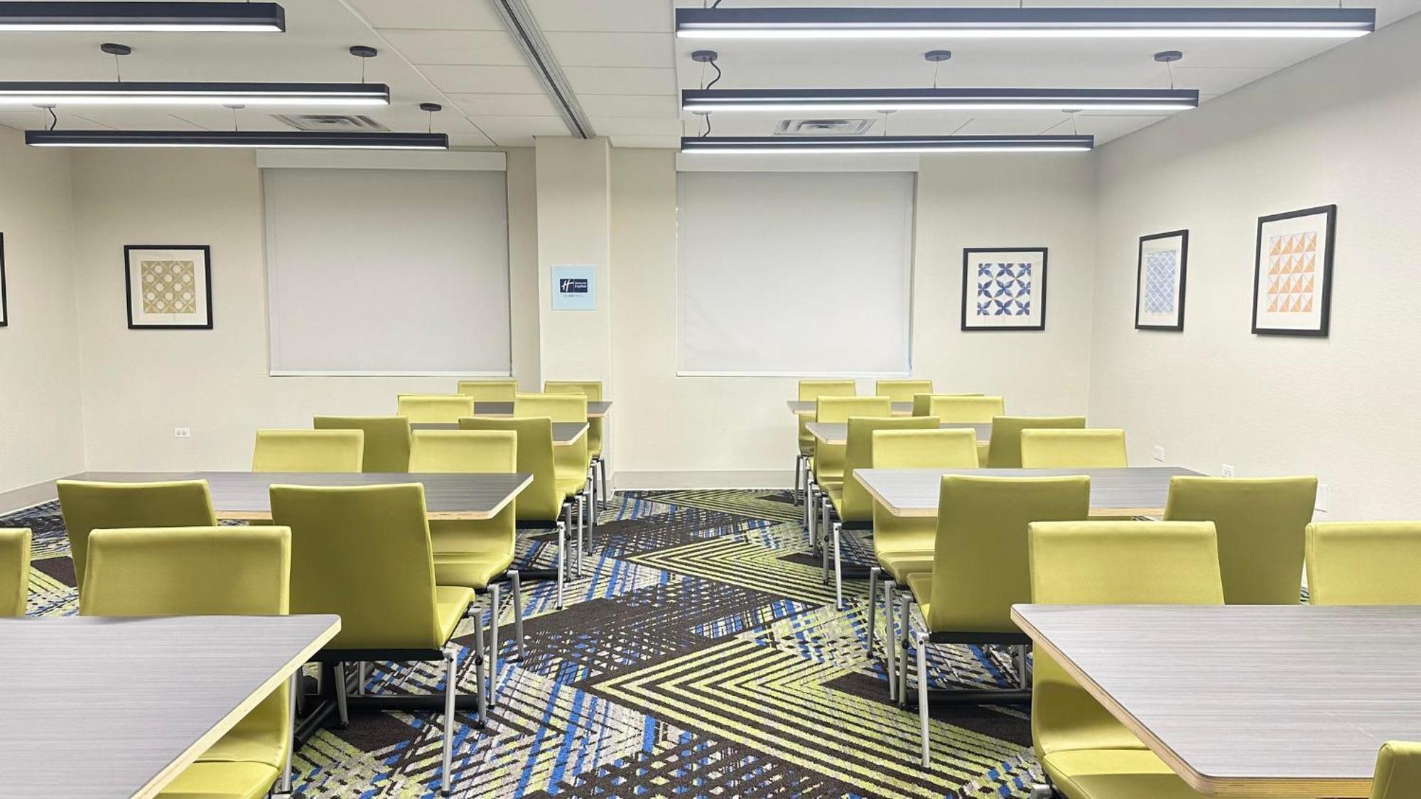 Holiday Inn Express & Suites - Prospect Heights By Ihg Exterior photo